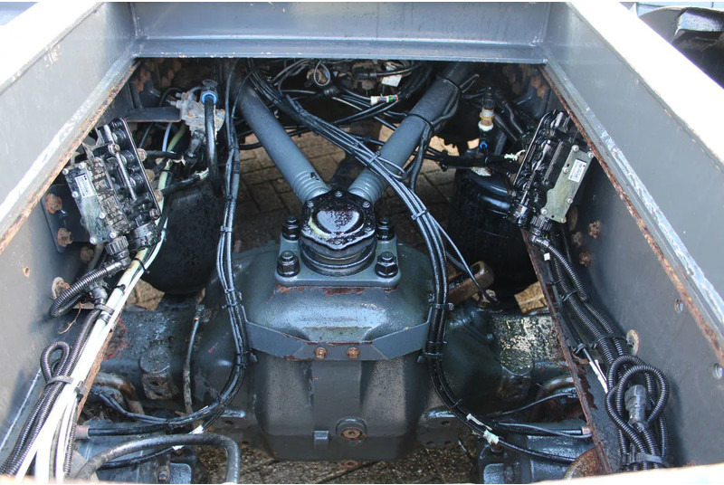 Darus autó Volvo FH 16.540 + 6x4 EURO 5 + palfinger epsilon 30t/m + MANUAL: 18 kép. Darus autó Volvo FH 16.540 + 6x4 EURO 5 + palfinger epsilon 30t/m + MANUAL: 18 kép.