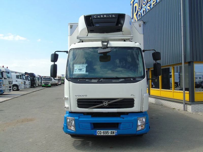 Volvo FL 16.260 +CHEREAU + carrier + manual - Hűtős teherautó: 4 kép. Volvo FL 16.260 +CHEREAU + carrier + manual - Hűtős teherautó: 4 kép.