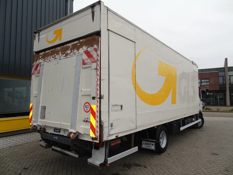 Volvo FL 240 + 12t + euro 5 + lift - Dobozos felépítményű teherautó: 4 kép. Volvo FL 240 + 12t + euro 5 + lift - Dobozos felépítményű teherautó: 4 kép.