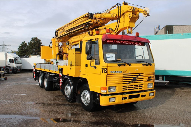 Volvo FL10 8X4 + GROMACH 34 mtr. + EURO 2 - Terepjáró autódaru: 4 kép. Volvo FL10 8X4 + GROMACH 34 mtr. + EURO 2 - Terepjáró autódaru: 4 kép.