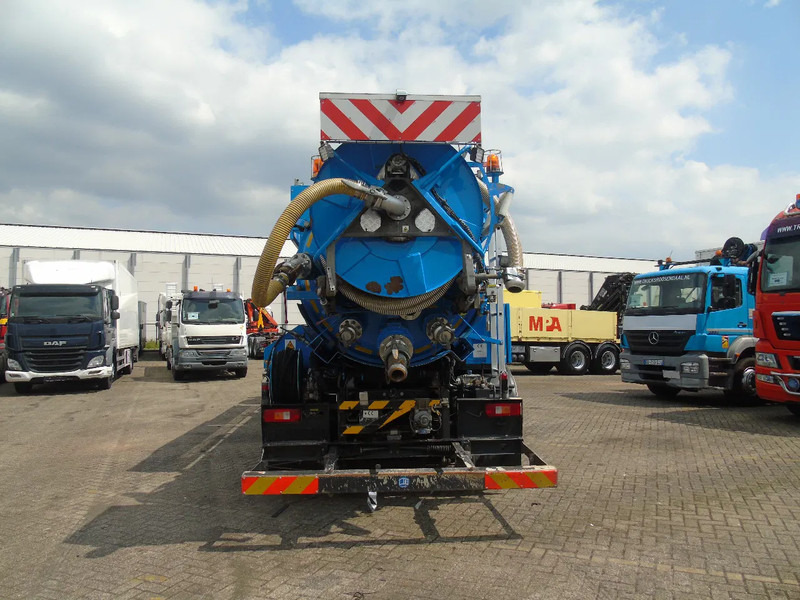Volvo FM 420 + STOKOTA ECOTA 10.500LITER + 8X2 + WEB - Szippantós autó: 4 kép. Volvo FM 420 + STOKOTA ECOTA 10.500LITER + 8X2 + WEB - Szippantós autó: 4 kép.