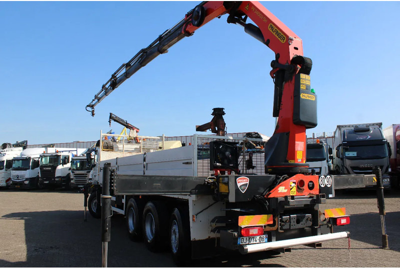 Volvo FMX 420 + PALFINGER 34002 SH F + 8X4 + EURO 6 + STEERING - Darus autó: 2 kép. Volvo FMX 420 + PALFINGER 34002 SH F + 8X4 + EURO 6 + STEERING - Darus autó: 2 kép.