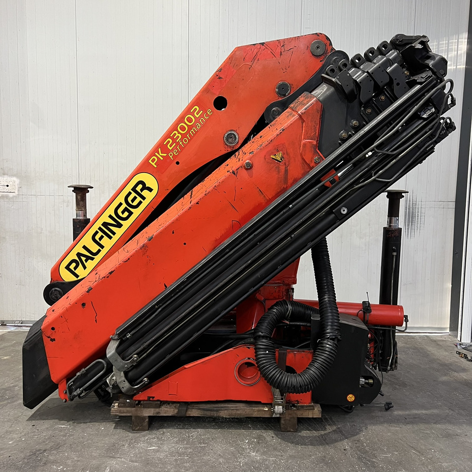 PALFINGER PK 23002 - Daru: 4 kép. PALFINGER PK 23002 - Daru: 4 kép.