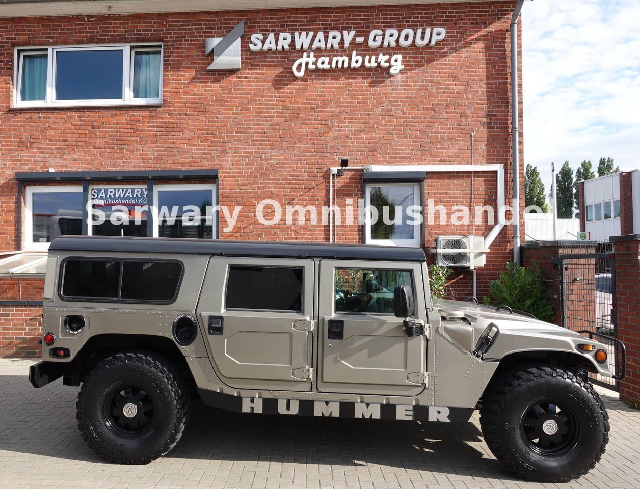 Hummer H1 Zivil Version*Station Wagon*Luxury*Offroad* - Terepjáró/ SUV: 4 kép. Hummer H1 Zivil Version*Station Wagon*Luxury*Offroad* - Terepjáró/ SUV: 4 kép.