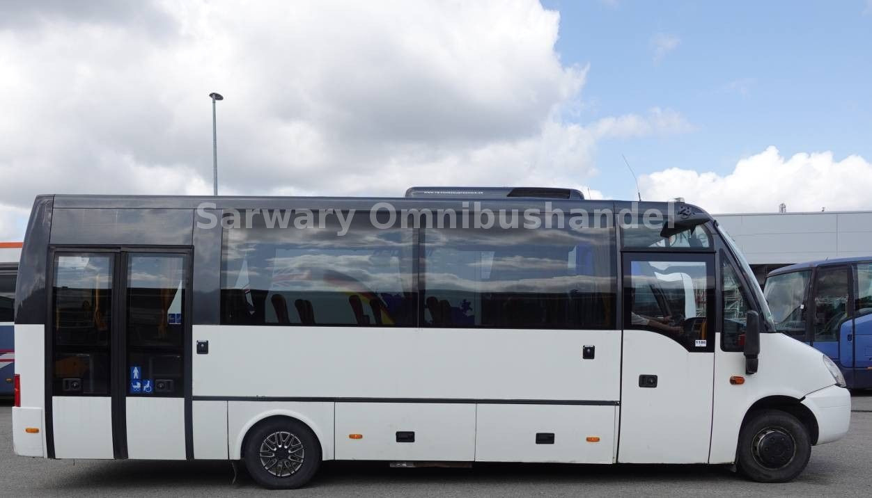 Iveco 65C17 *Klima *Euro5*Wing*Daily*Mago*Rapido*City - Minibusz, Kisbusz: 4 kép. Iveco 65C17 *Klima *Euro5*Wing*Daily*Mago*Rapido*City - Minibusz, Kisbusz: 4 kép.