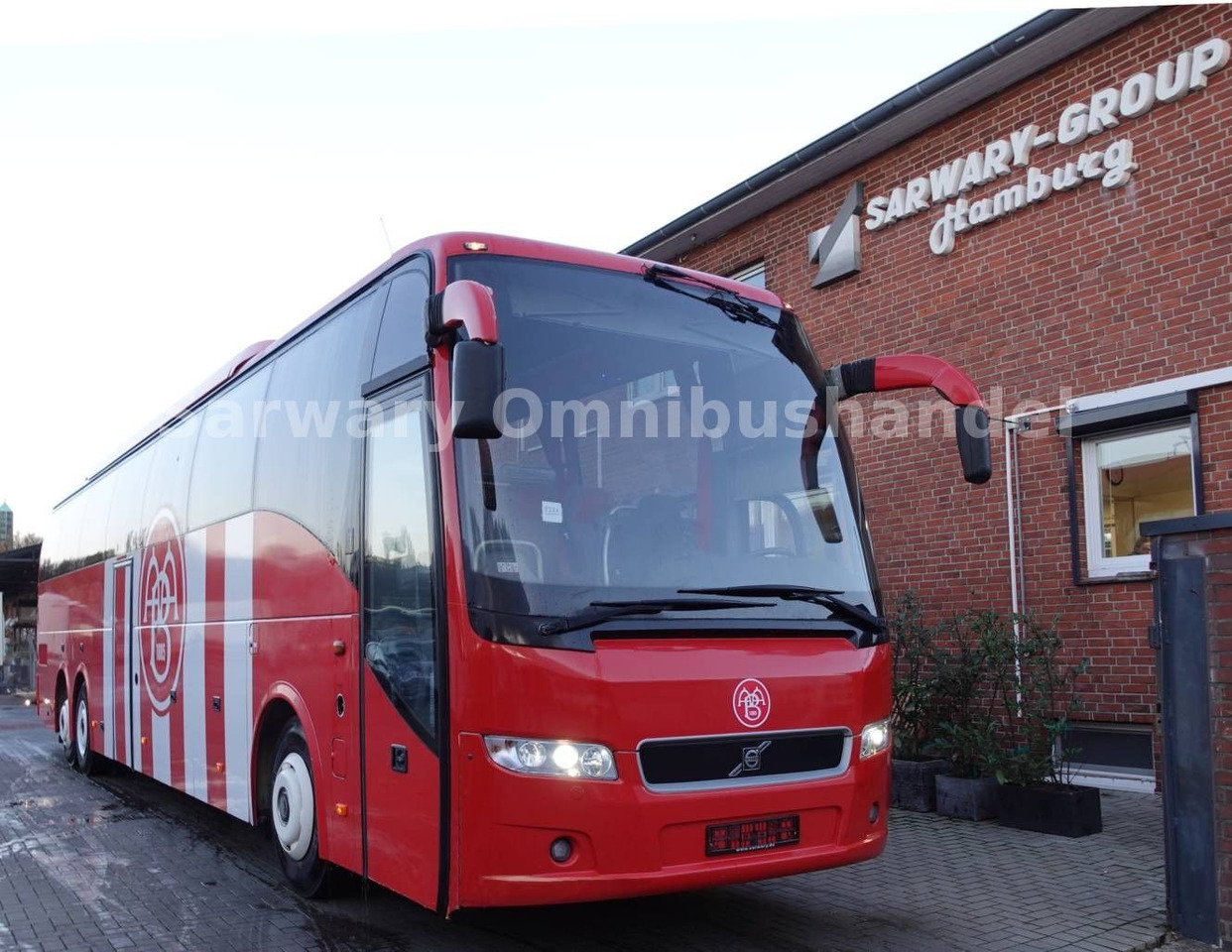 Volvo 9700 HD 6x2*WC*59 Sitze*EURO 5* - Távolsági busz: 1 kép. Volvo 9700 HD 6x2*WC*59 Sitze*EURO 5* - Távolsági busz: 1 kép.