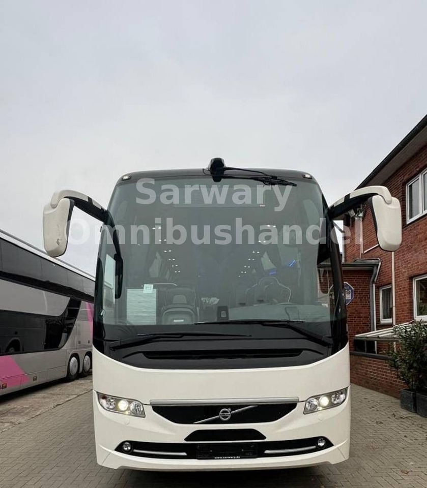 Volvo 9900 HD 6x2 *9700*WC*59-Sitze*Küche* - Távolsági busz: 3 kép. Volvo 9900 HD 6x2 *9700*WC*59-Sitze*Küche* - Távolsági busz: 3 kép.