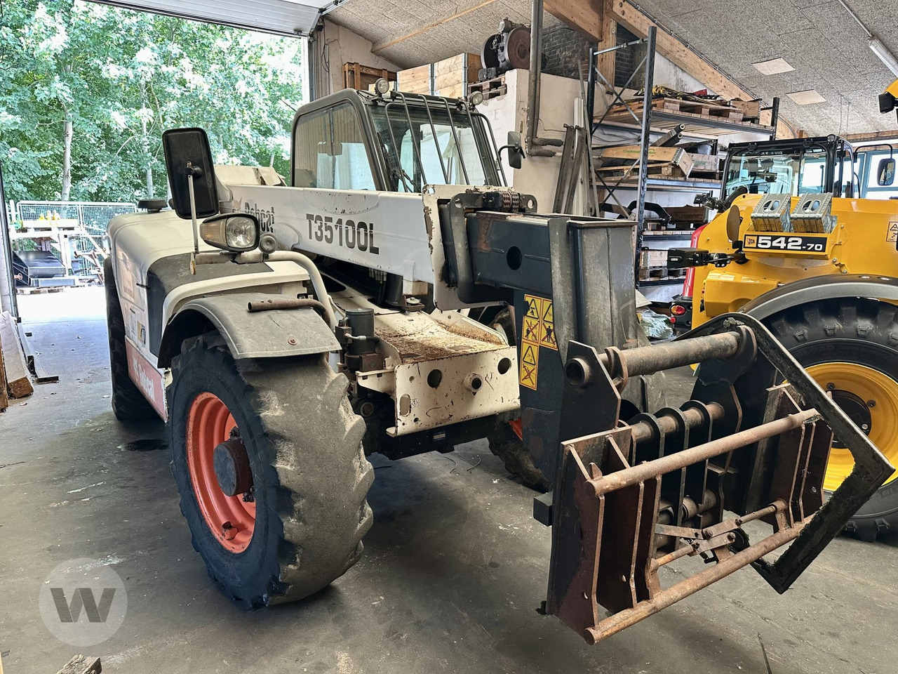 Bobcat T 35100 L - Teleszkópos rakodó: 1 kép. Bobcat T 35100 L - Teleszkópos rakodó: 1 kép.