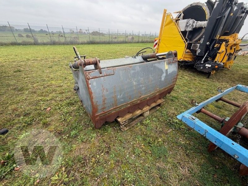 Bressel & Lade Silageschneidschaufel - Rakodókanál: 2 kép. Bressel & Lade Silageschneidschaufel - Rakodókanál: 2 kép.