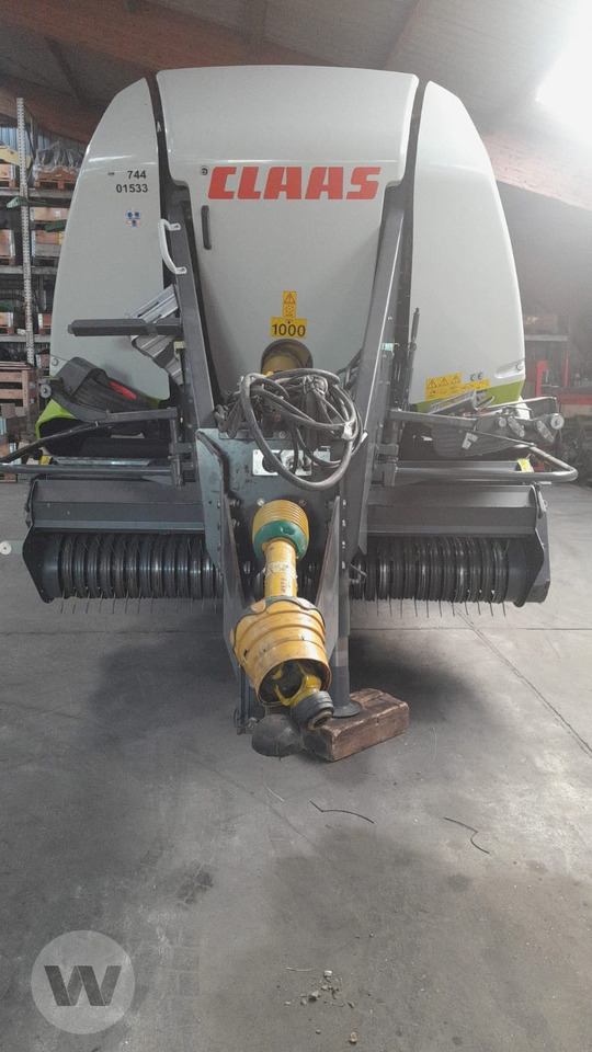 CLAAS Quadrant 3200 FC - Kocka bálázó: 5 kép. CLAAS Quadrant 3200 FC - Kocka bálázó: 5 kép.