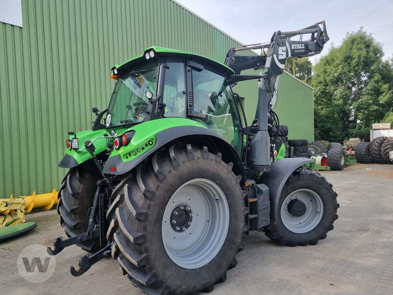 Deutz-Fahr Agrotron 6145.4 - Traktor: 4 kép. Deutz-Fahr Agrotron 6145.4 - Traktor: 4 kép.