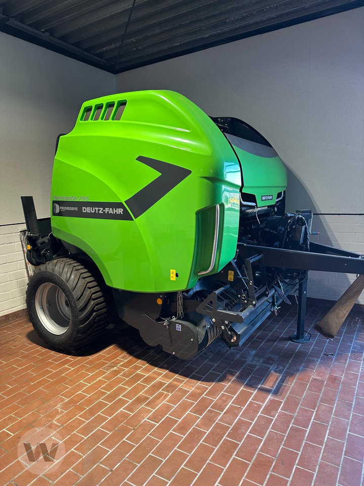 Deutz-Fahr VARIMASTER 765 - Bálázó: 3 kép. Deutz-Fahr VARIMASTER 765 - Bálázó: 3 kép.
