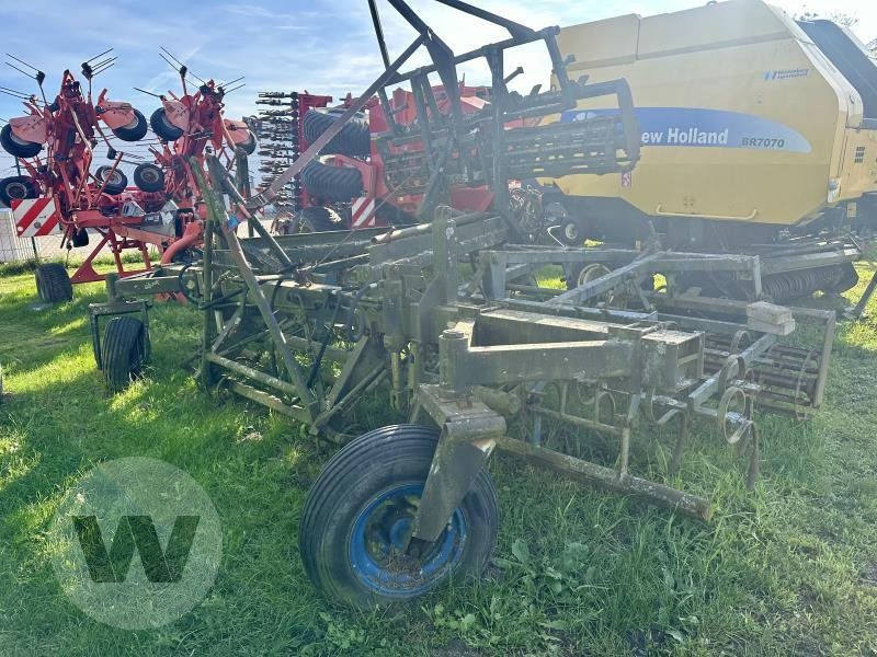 Fortschritt Kombinator T890 - Talajművelő gep: 2 kép. Fortschritt Kombinator T890 - Talajművelő gep: 2 kép.