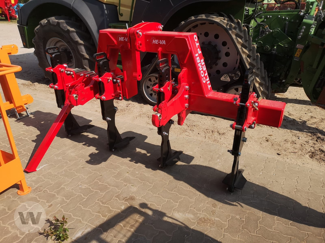 HE-VA Combi Tiller 300 - Talajlazító: 3 kép. HE-VA Combi Tiller 300 - Talajlazító: 3 kép.