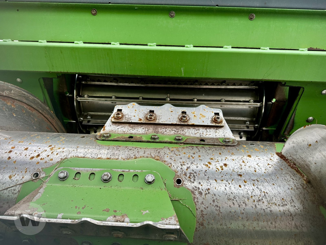 Krone Easy Flow 300 S - Takarmánybetakarító gép: 4 kép. Krone Easy Flow 300 S - Takarmánybetakarító gép: 4 kép.