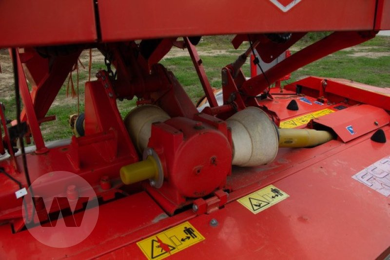 Kuhn FC 313 F - Fűkasza: 4 kép. Kuhn FC 313 F - Fűkasza: 4 kép.