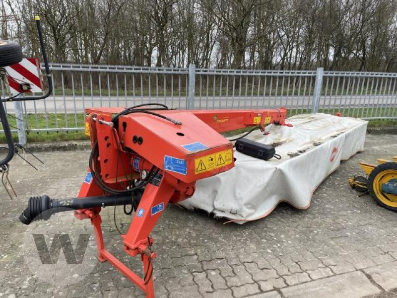 Kuhn GMD 4410 - Fűkasza: 2 kép. Kuhn GMD 4410 - Fűkasza: 2 kép.