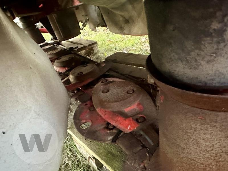 Kuhn GMD 802 F - Fűkasza: 4 kép. Kuhn GMD 802 F - Fűkasza: 4 kép.