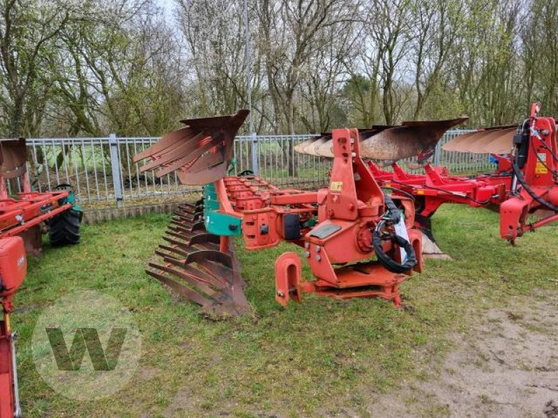 Kverneland 2500 S - Eke: 2 kép. Kverneland 2500 S - Eke: 2 kép.