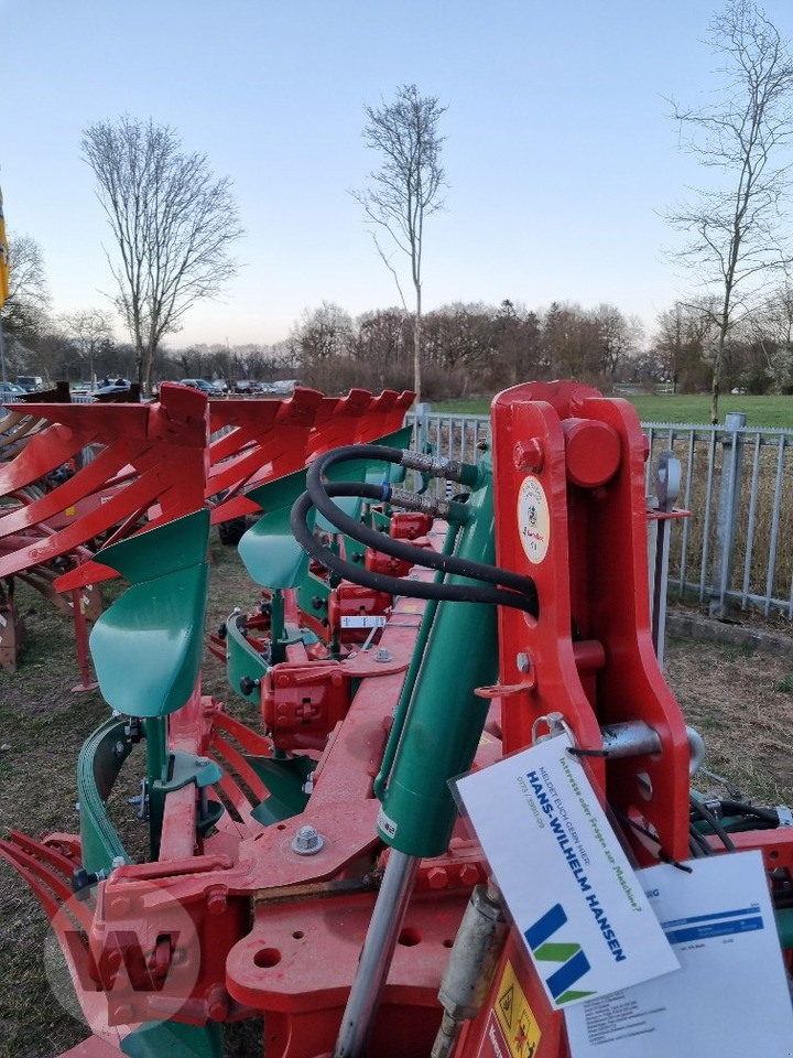 Kverneland 3300 S - Eke: 2 kép. Kverneland 3300 S - Eke: 2 kép.