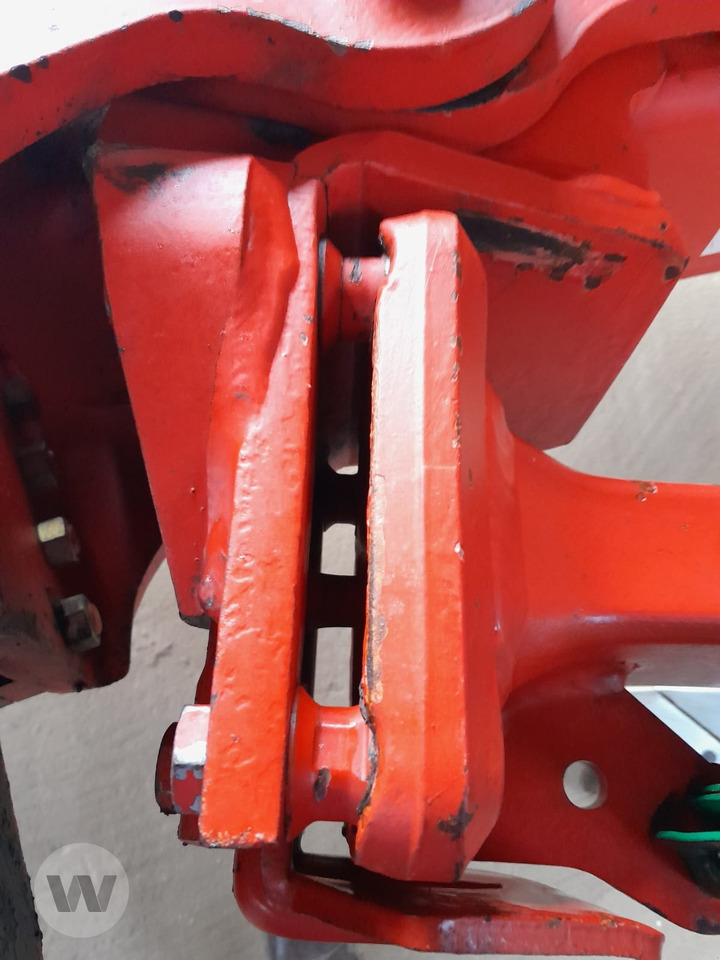 Eke Kverneland PG 100: 7 kép. Eke Kverneland PG 100: 7 kép.