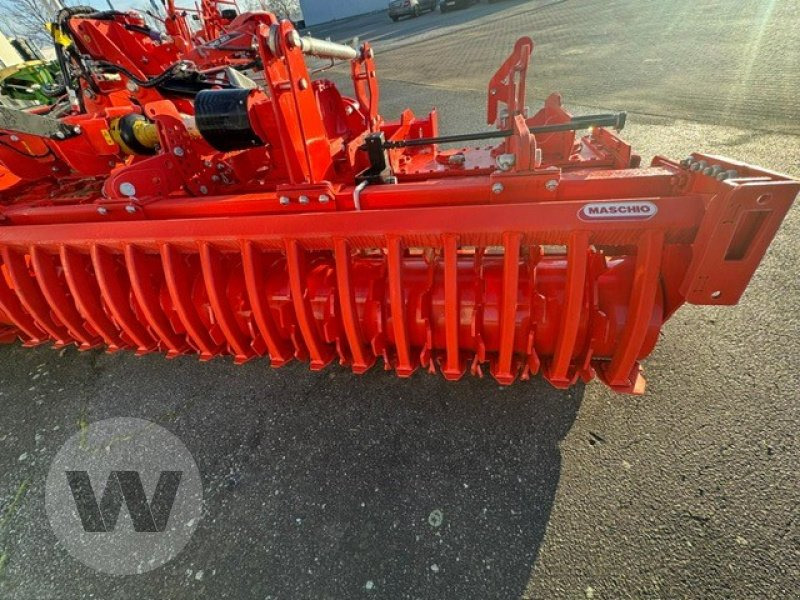 Maschio Gabbiano 5000 - Forgóborona: 4 kép. Maschio Gabbiano 5000 - Forgóborona: 4 kép.
