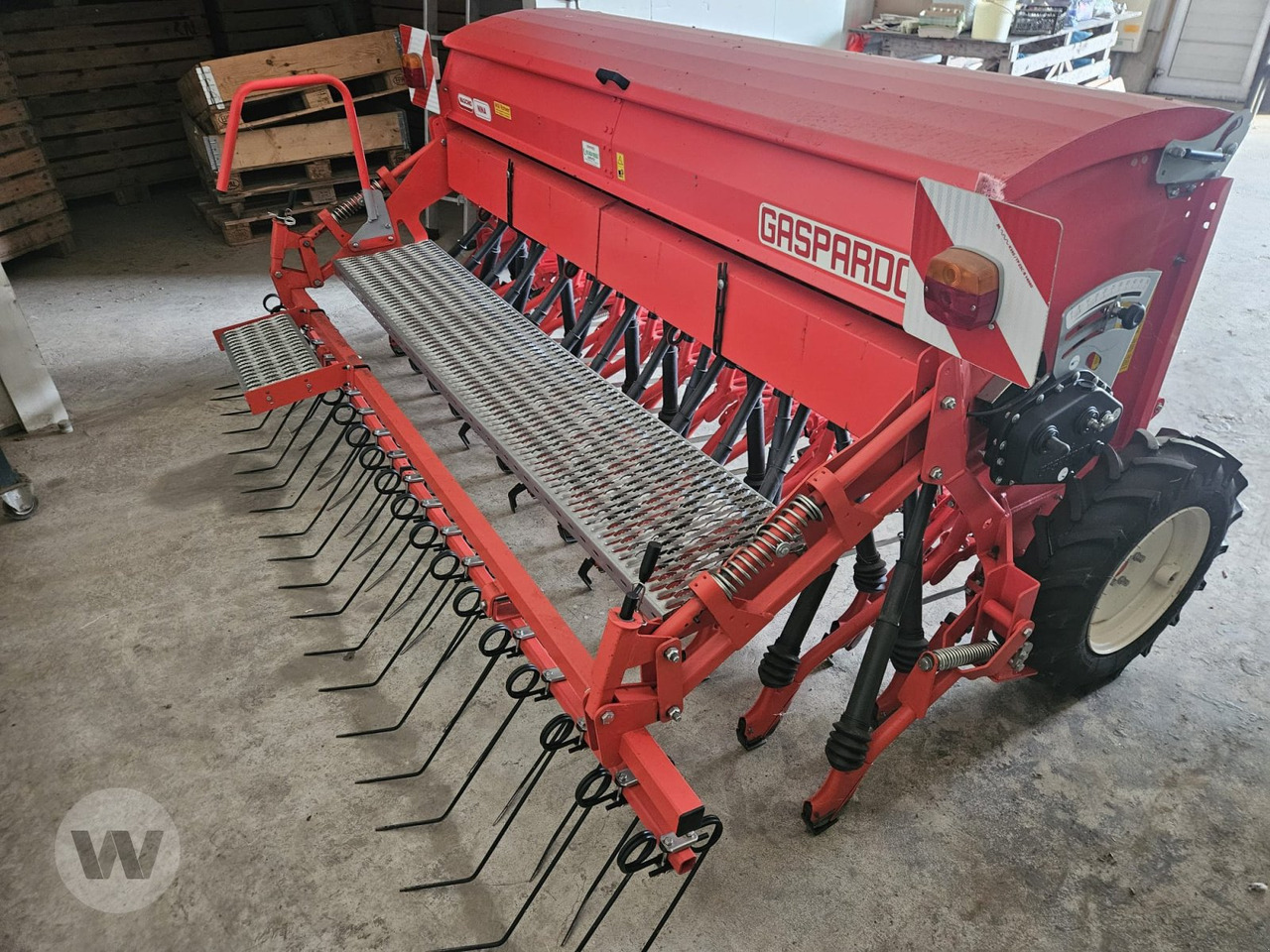 Maschio Nina 30 - Szemenkénti vetőgép: 5 kép. Maschio Nina 30 - Szemenkénti vetőgép: 5 kép.