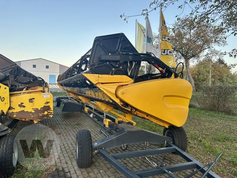 New Holland Schneidwerk 40 GHVF - Kombájn adapter: 5 kép. New Holland Schneidwerk 40 GHVF - Kombájn adapter: 5 kép.