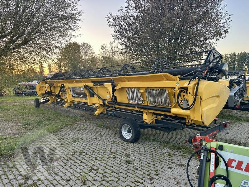 New Holland Schneidwerk 40 GHVF - Kombájn adapter: 2 kép. New Holland Schneidwerk 40 GHVF - Kombájn adapter: 2 kép.