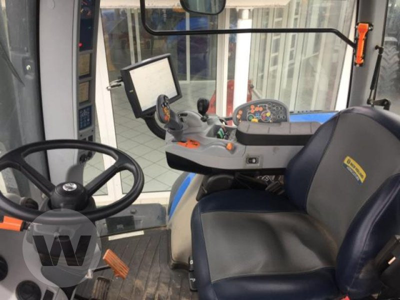 New Holland T 8.420 - Traktor: 5 kép. New Holland T 8.420 - Traktor: 5 kép.