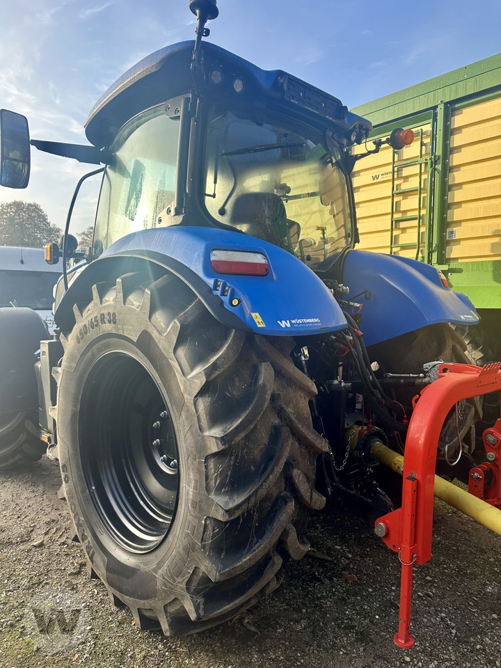 New Holland T6.180 - Traktor: 5 kép. New Holland T6.180 - Traktor: 5 kép.