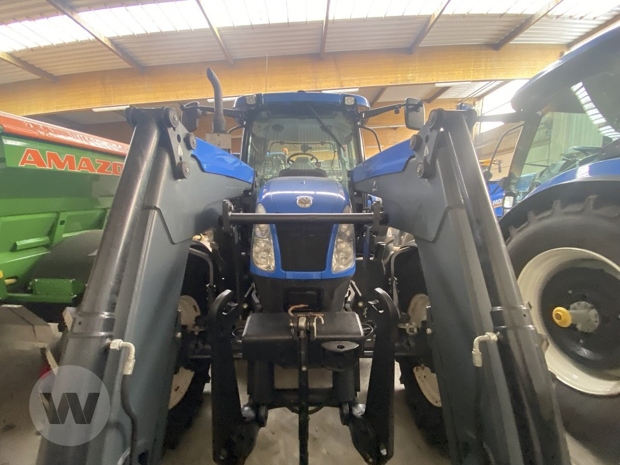 New Holland T6020 Elite - Traktor: 3 kép. New Holland T6020 Elite - Traktor: 3 kép.