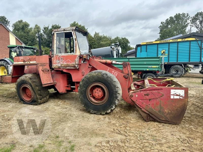 O&K L 18 - Gumikerekes homlokrakodó: 4 kép. O&K L 18 - Gumikerekes homlokrakodó: 4 kép.