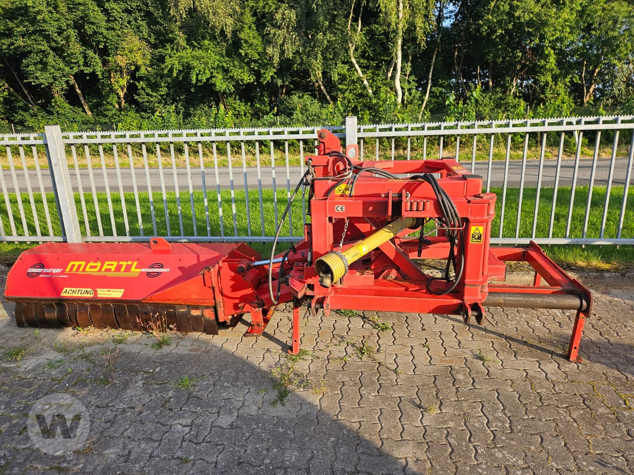 Sauerburger Mörtel BM 1800 RIED - Szárzúzó/ Mulcsozó: 1 kép. Sauerburger Mörtel BM 1800 RIED - Szárzúzó/ Mulcsozó: 1 kép.