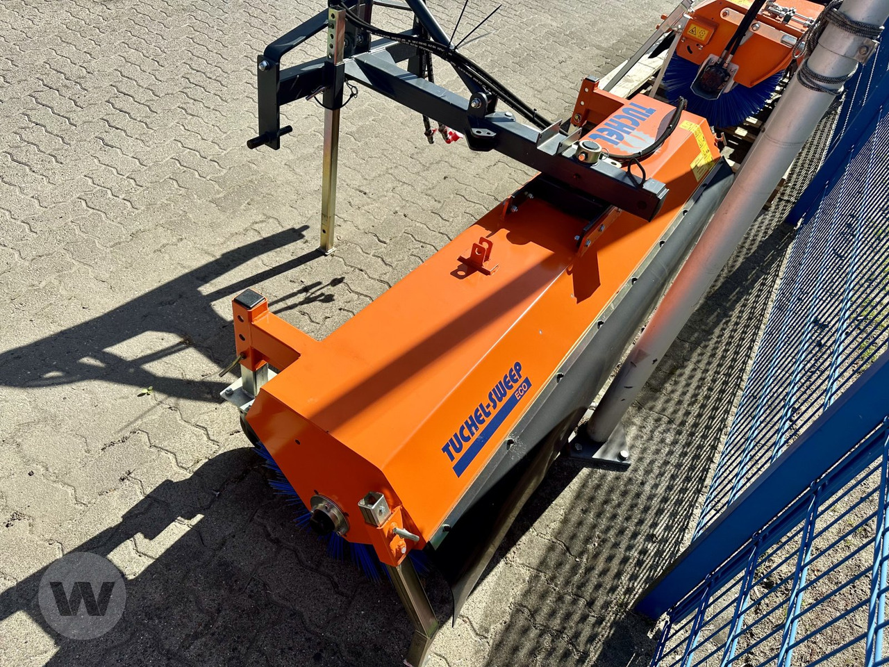 Tuchel ECO 230 HD - Ferde seprő: 4 kép. Tuchel ECO 230 HD - Ferde seprő: 4 kép.