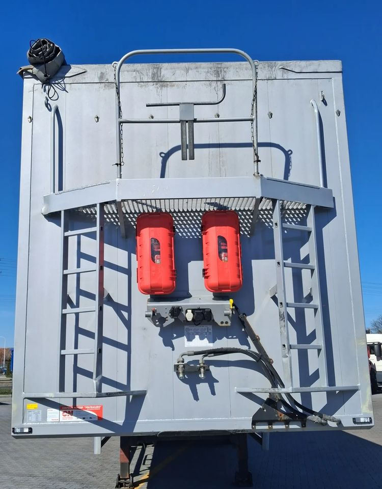 Reisch Ruchoma Podłoga 8mm - Félpótkocsi öönkihordós: 2 kép. Reisch Ruchoma Podłoga 8mm - Félpótkocsi öönkihordós: 2 kép.