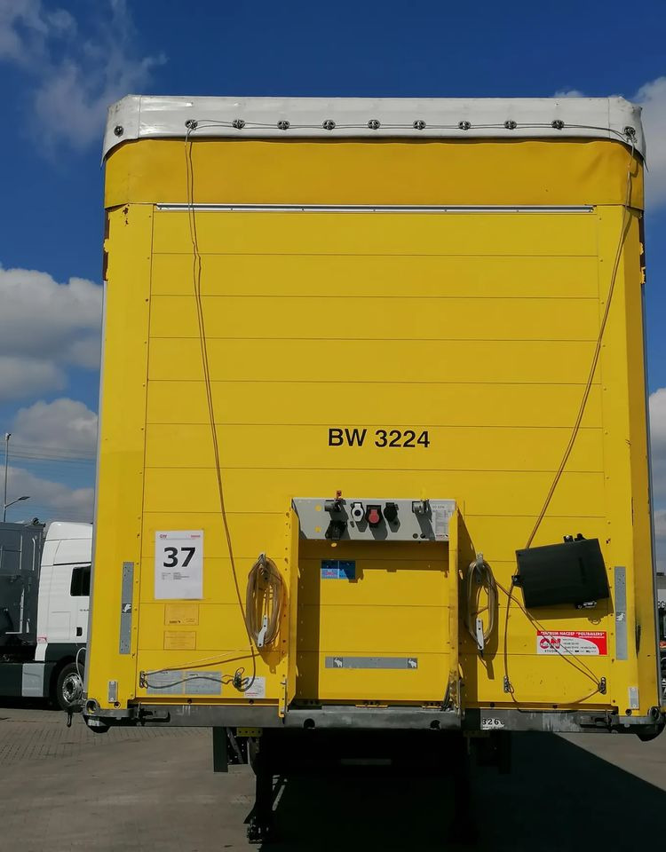 Schmitz Cargobull 2 szt. Standard Firanka, możliwy wynajem - Ponyvás félpótkocsi: 2 kép. Schmitz Cargobull 2 szt. Standard Firanka, możliwy wynajem - Ponyvás félpótkocsi: 2 kép.