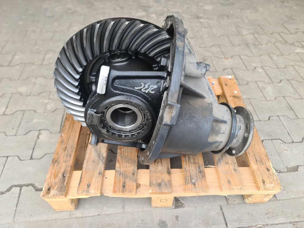 DIFFERENTIAL DIFF MS17X RSS1344C 1/529 5.29 37/7 RENAULT VOLVO - Differenciálmű - Teherautó: 1 kép. DIFFERENTIAL DIFF MS17X RSS1344C 1/529 5.29 37/7 RENAULT VOLVO - Differenciálmű - Teherautó: 1 kép.