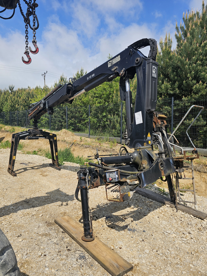 HIAB COMPLETE CRANE / HIAB 122B - 2 DUO / 2013 + GRABBER - Rakodódaru: 2 kép. HIAB COMPLETE CRANE / HIAB 122B - 2 DUO / 2013 + GRABBER - Rakodódaru: 2 kép.