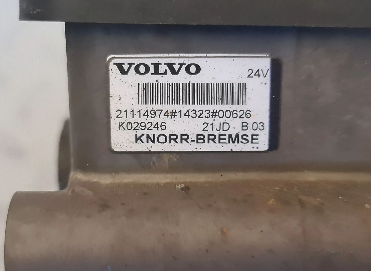 Knorr-Bremse 21114974 K029246 VOLVO FH4 FM4 RENAULT RANGE T truck - Fékszelep - Teherautó: 4 kép. Knorr-Bremse 21114974 K029246 VOLVO FH4 FM4 RENAULT RANGE T truck - Fékszelep - Teherautó: 4 kép.