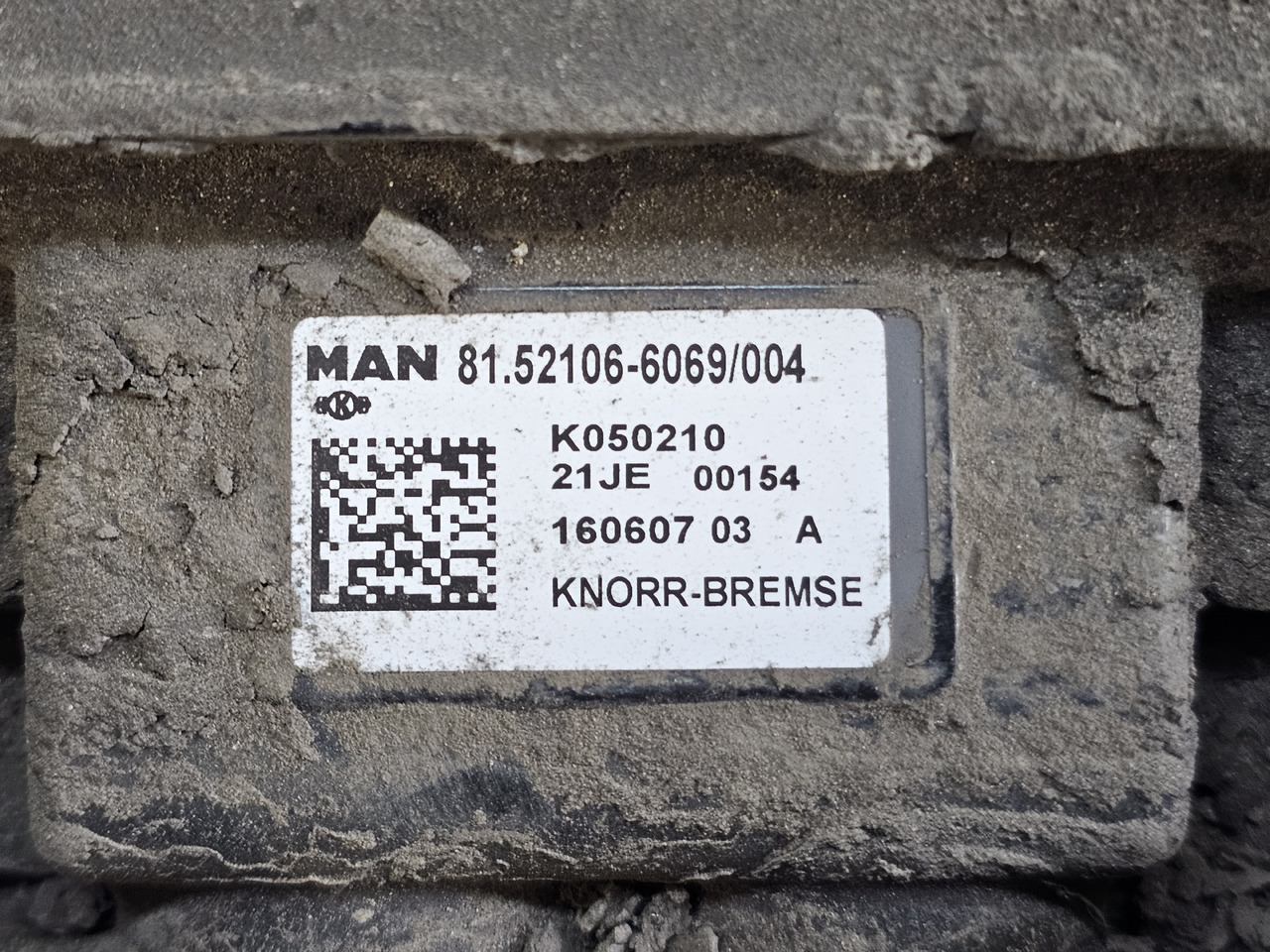 MAN TGS TGX / REAR EBS VALVE / 81521066069 - Fékszelep: 3 kép. MAN TGS TGX / REAR EBS VALVE / 81521066069 - Fékszelep: 3 kép.