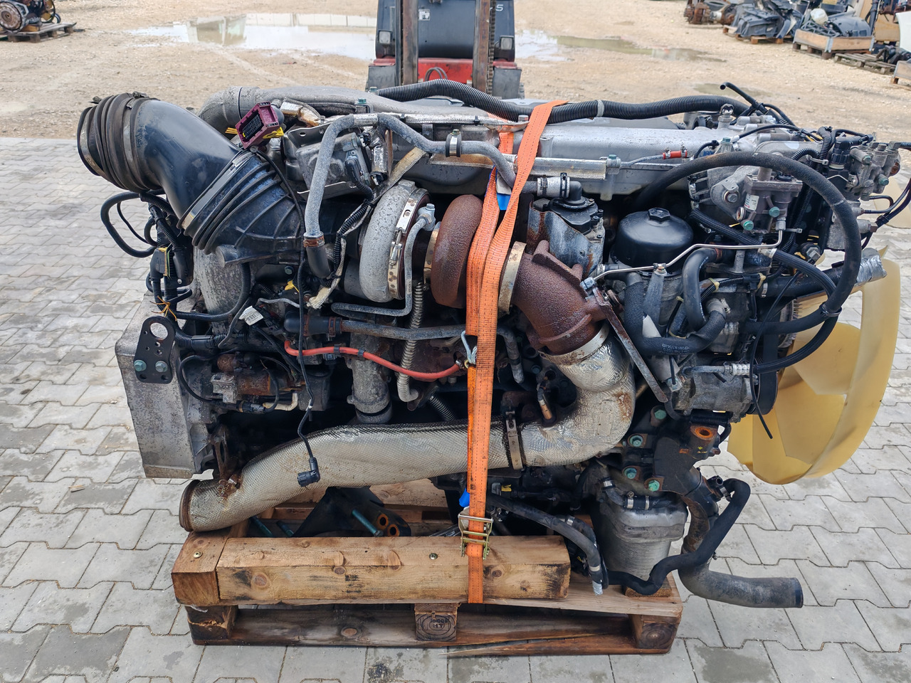 MAN TGX TGS / D2676 LF51 / EURO 6 / COMPLETE ENGINE - Motor: 4 kép. MAN TGX TGS / D2676 LF51 / EURO 6 / COMPLETE ENGINE - Motor: 4 kép.