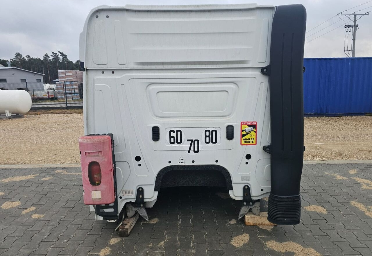 Mercedes-Benz ACTROS MP4 StreamSpace 1843 Mercedes-Benz ACTROS MP4 truck - Fülke - Teherautó: 3 kép. Mercedes-Benz ACTROS MP4 StreamSpace 1843 Mercedes-Benz ACTROS MP4 truck - Fülke - Teherautó: 3 kép.