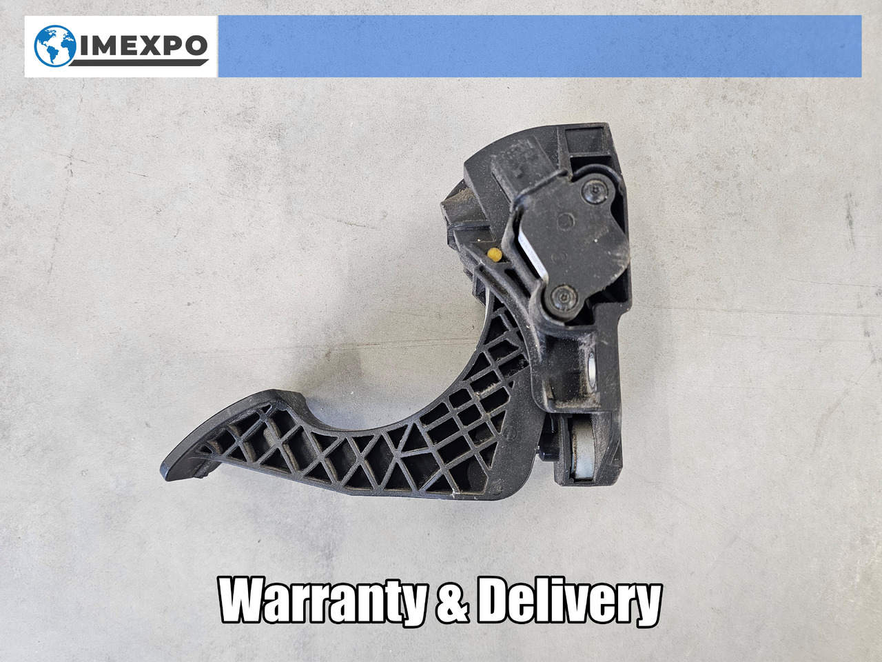 RENAULT RANGE T / ACCELERATE PEDAL / 7484541219 - Pedál: 1 kép. RENAULT RANGE T / ACCELERATE PEDAL / 7484541219 - Pedál: 1 kép.