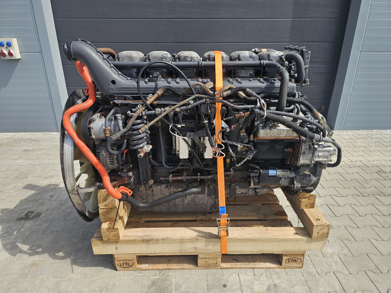 SCANIA ENGINE DT1217 / 480HP / HPI / EURO4 / COMPLETE ENGINE / WORLDWIDE DELIVERY - Motor: 1 kép. SCANIA ENGINE DT1217 / 480HP / HPI / EURO4 / COMPLETE ENGINE / WORLDWIDE DELIVERY - Motor: 1 kép.