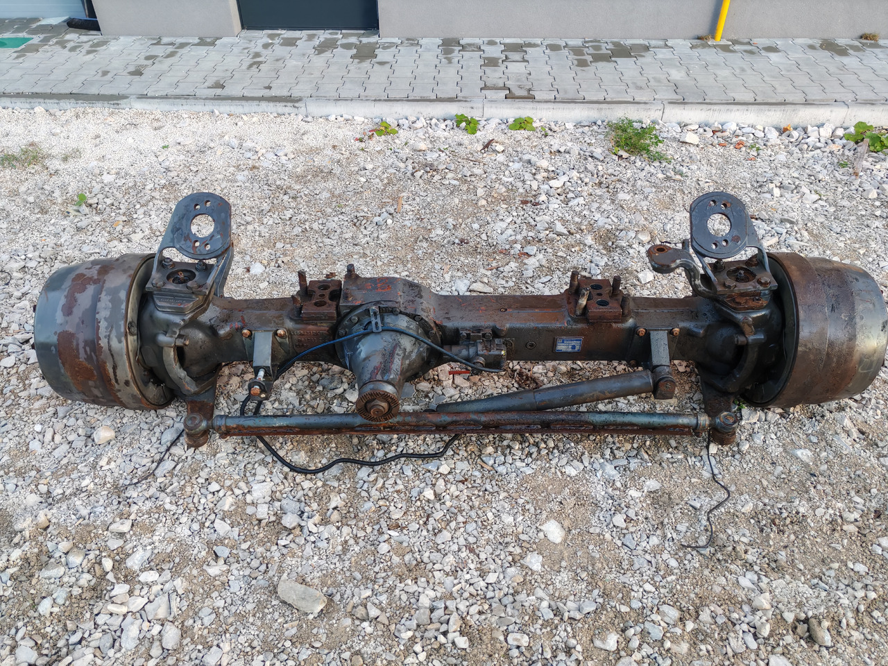 VOLVO FH FM FMX / FRONT DRIVE AXLE 4X4 6X6 / APL-9000 / RATIO: 6.89/2.07 - Első tengely: 2 kép. VOLVO FH FM FMX / FRONT DRIVE AXLE 4X4 6X6 / APL-9000 / RATIO: 6.89/2.07 - Első tengely: 2 kép.