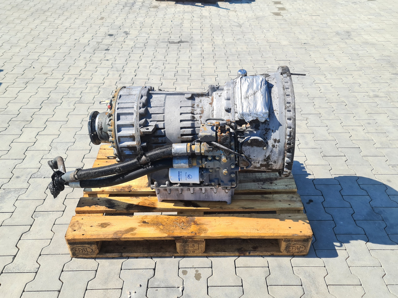 VOLVO FH FM GEARBOX / VT1906PT / POWERTRONIC / WORLDWIDE DELIVERY - Sebességváltó: 1 kép. VOLVO FH FM GEARBOX / VT1906PT / POWERTRONIC / WORLDWIDE DELIVERY - Sebességváltó: 1 kép.
