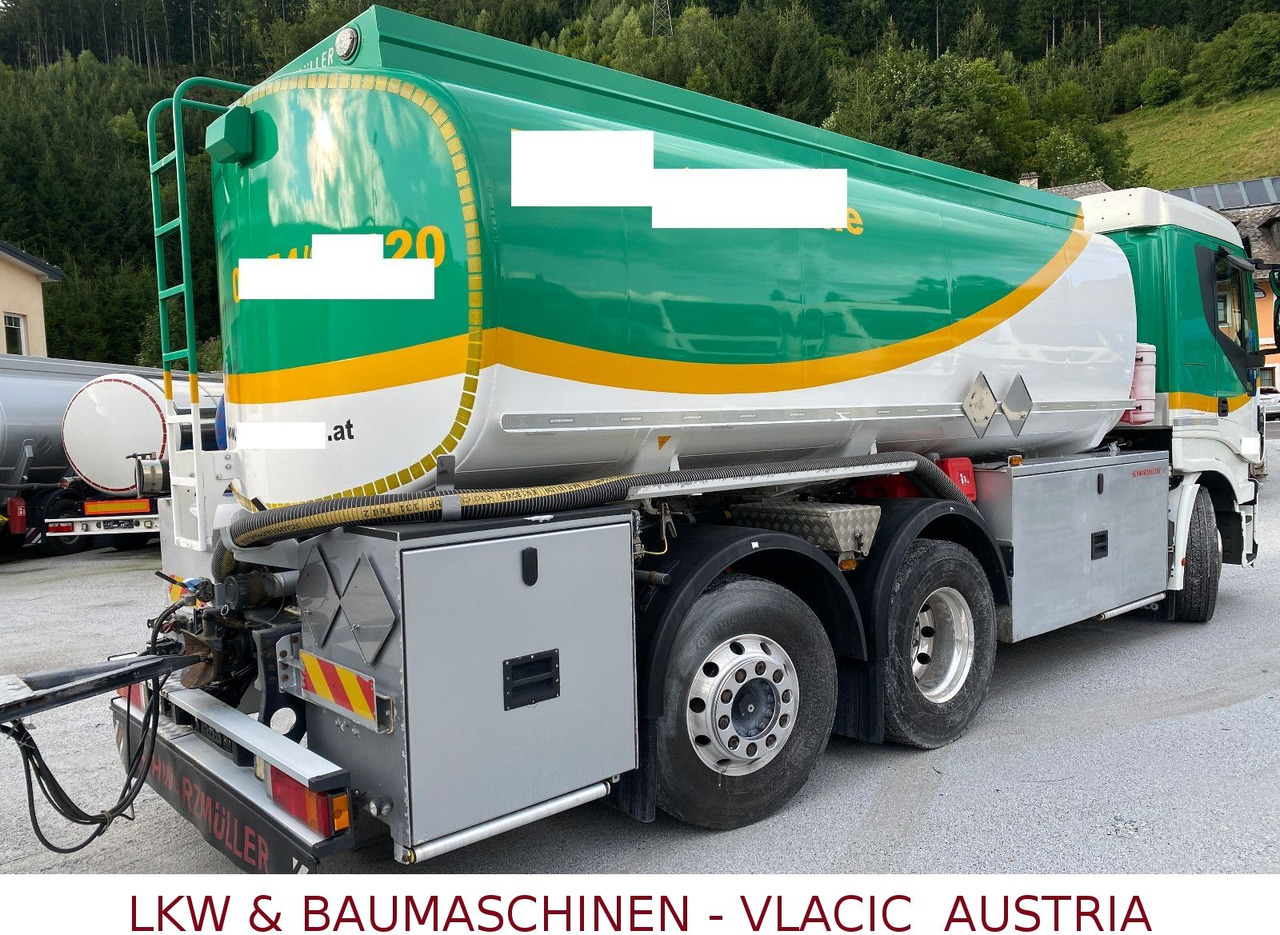 Iveco Stralis 460 Benz/Diesel Schwarzmüller-Kompletzug - Tartályos teherautó: 4 kép. Iveco Stralis 460 Benz/Diesel Schwarzmüller-Kompletzug - Tartályos teherautó: 4 kép.