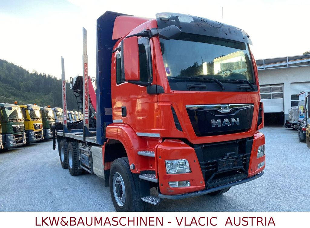 MAN TGS Holztransporter mit Kran Palfinger MAN TGS 33.480 6x6Holztransporter mit Kran Palfinger - Rönkszállító teherautó, Darus autó: 2 kép. MAN TGS Holztransporter mit Kran Palfinger MAN TGS 33.480 6x6Holztransporter mit Kran Palfinger - Rönkszállító teherautó, Darus autó: 2 kép.