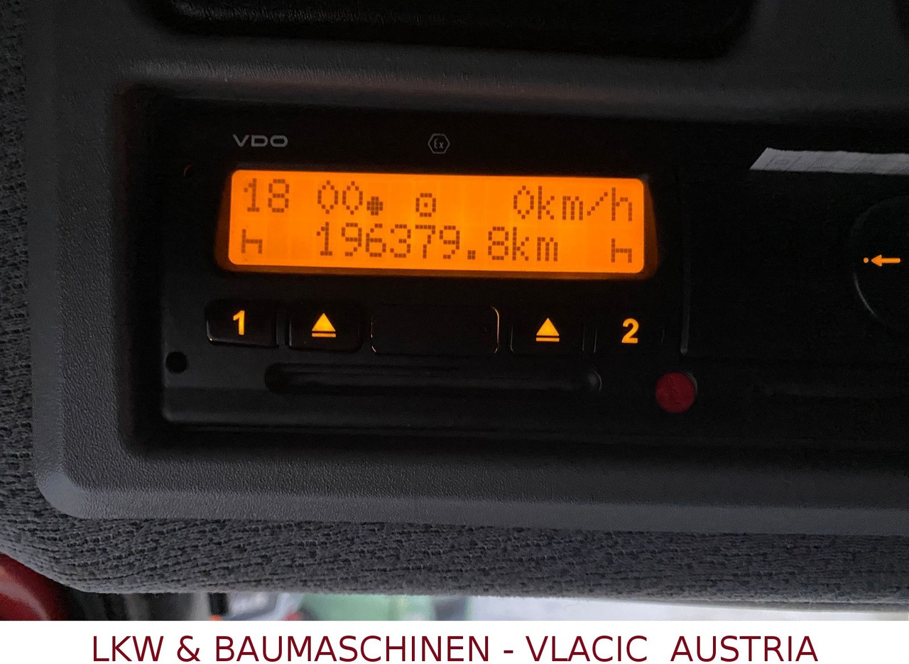 Mercedes-Benz ATEGO 1224 - Platós teherautó: 4 kép. Mercedes-Benz ATEGO 1224 - Platós teherautó: 4 kép.